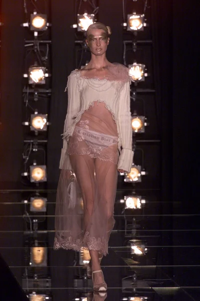 Look 46